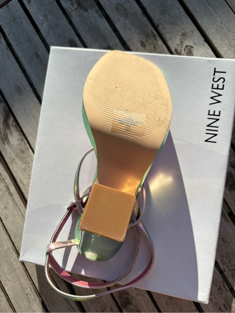 Nine West Iridescent Pink Purple Metallic Platform Sandals Sz 7M